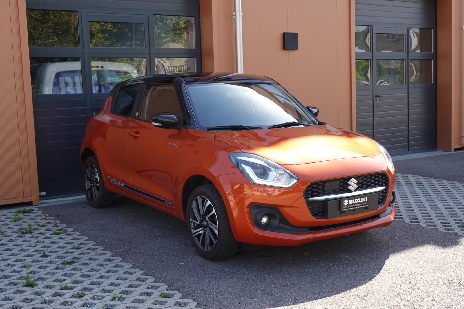 SUZUKI Swift 1.2i Piz Sulai Top Hybrid Allgrip 4x4 CH Auto *, Mild-Hybrid Petrol/Electric, Second hand / Used, Manual - 3