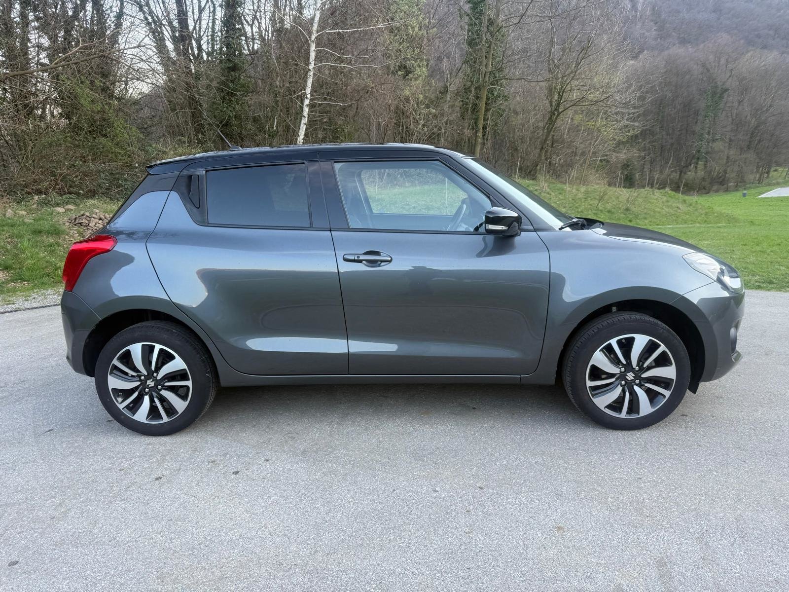 SUZUKI Swift 1.2i 16V SHVS Compact Top Hybrid Allgrip 4x4, Hybride Léger Essence/Électricité, Occasion / Utilisé, Manuelle - 4