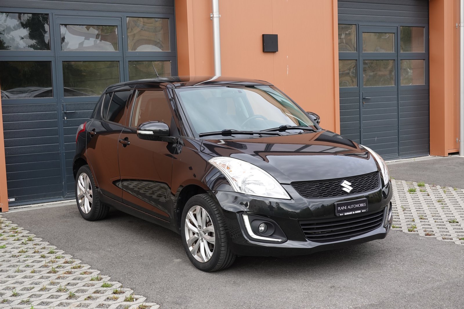 SUZUKI Swift 1.2i 16V GL Sergio Cellano 4x4, Petrol, Second hand / Used, Manual - 3