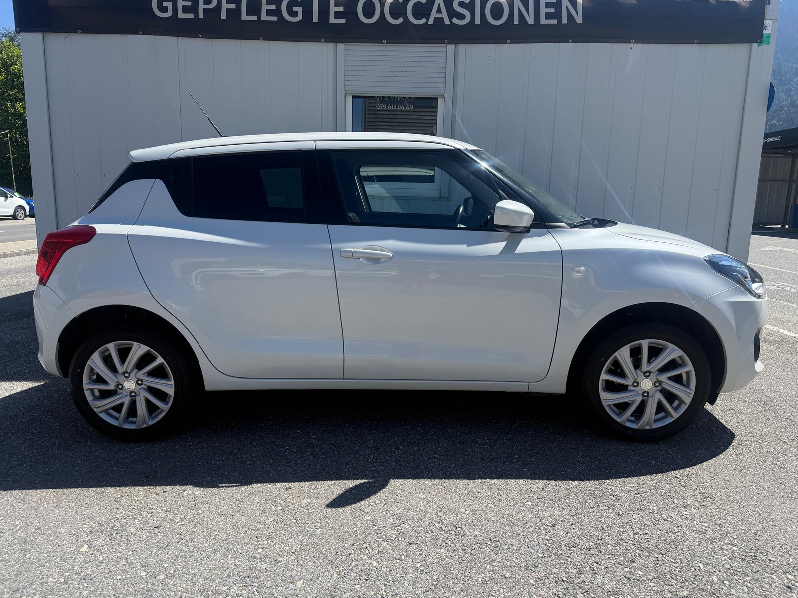 SUZUKI Swift 1.2i Piz Sulai Top Hybrid Allgrip 4x4 *1. HAND*, Mild-Hybrid Benzin/Elektro, Occasion / Gebraucht, Handschaltung - 3