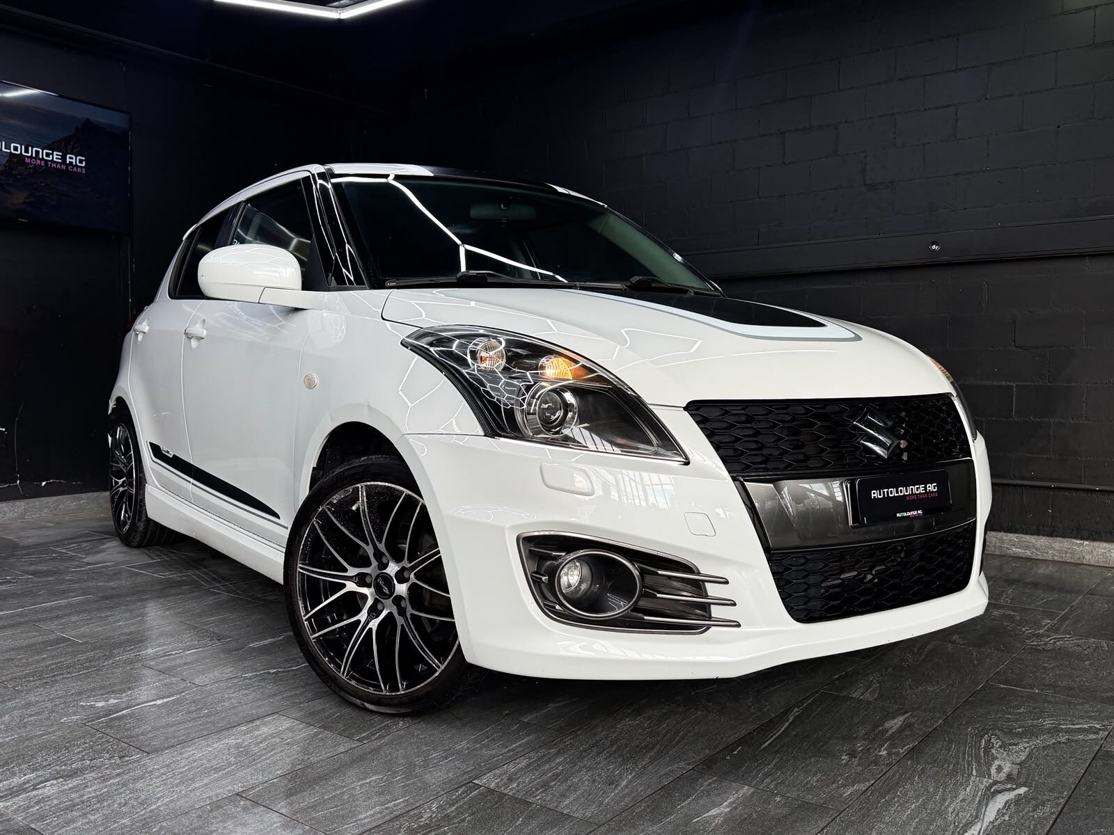 SUZUKI Swift 1.6i 16V Sport Sergio Cellano Top