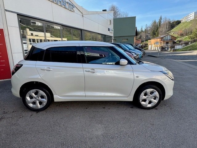 SUZUKI Swift 1.2 Compact+ Hybrid 4x4, Hybride Léger Essence/Électricité, Voiture de démonstration, Manuelle - 3