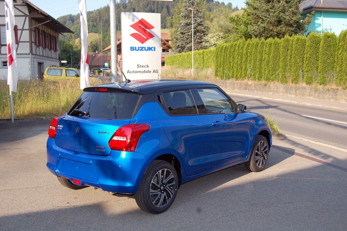 SUZUKI Swift 1.2 Compact Top Hybrid 4x4, Mild-Hybrid Petrol/Electric, New car, Manual - 5