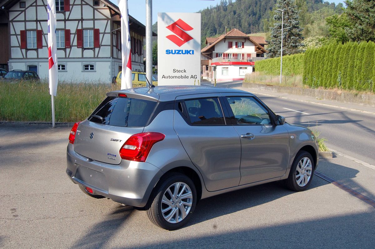 SUZUKI Swift 1.2 Compact+ Hybrid 4x4, Mild-Hybrid Petrol/Electric, New car, Manual - 5