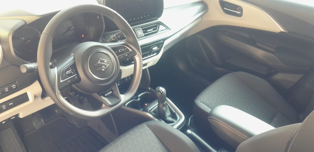 SUZUKI Swift 1.2 Tradizio Top Hybrid 4x4, Hybride Leggero Benzina/Elettrica, Auto nuove, Manuale - 6