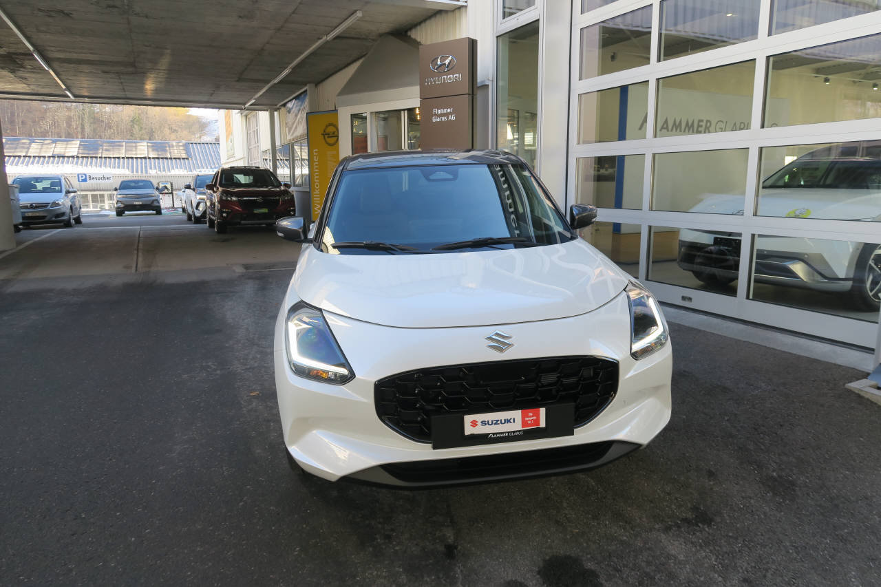 SUZUKI Swift 1.2 Sakura Top Hybrid 4x4