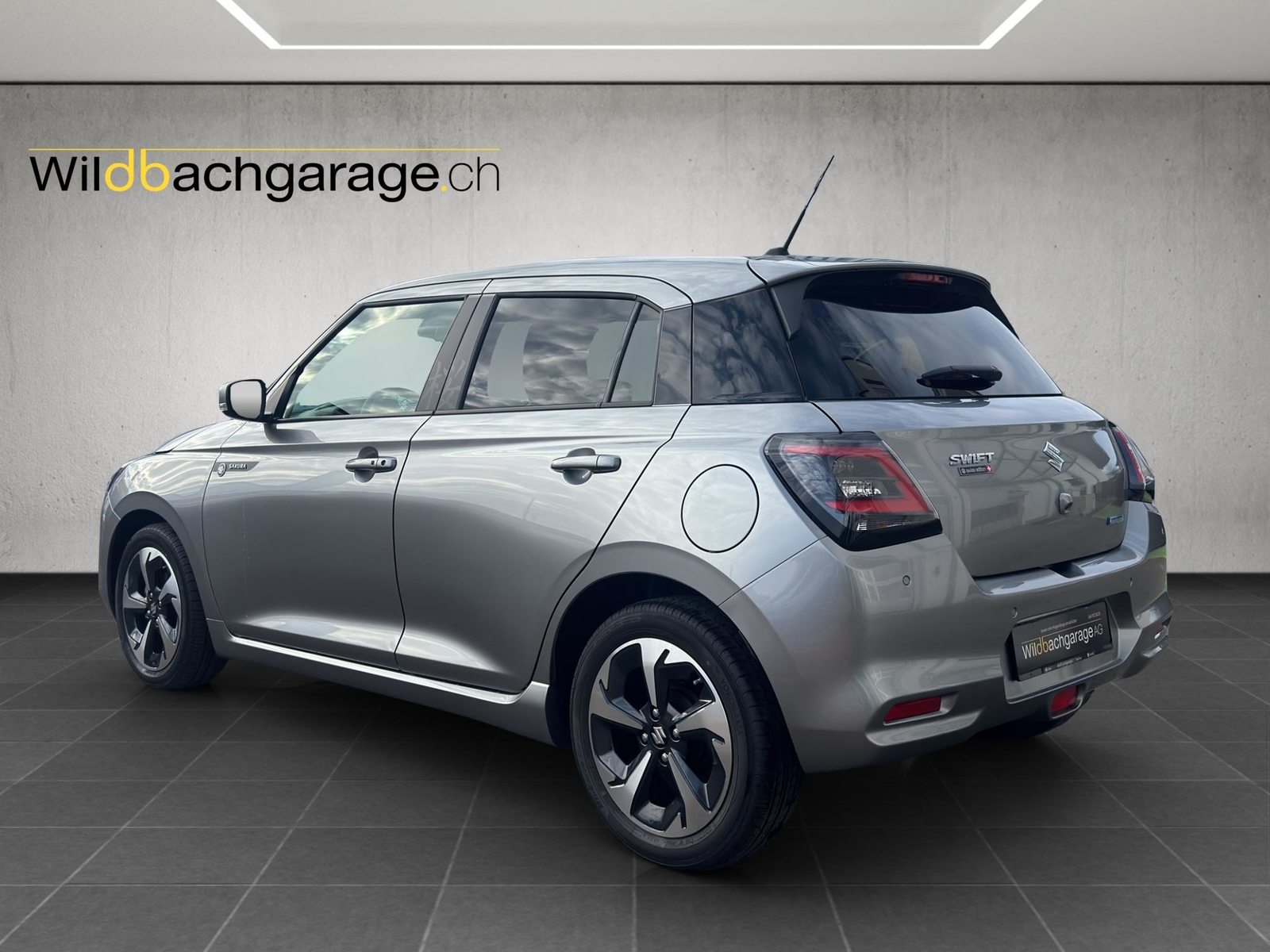 SUZUKI Swift 1.2 Sakura Top Hybrid, Mild-Hybrid Benzin/Elektro, Neuwagen, Automatik - 3