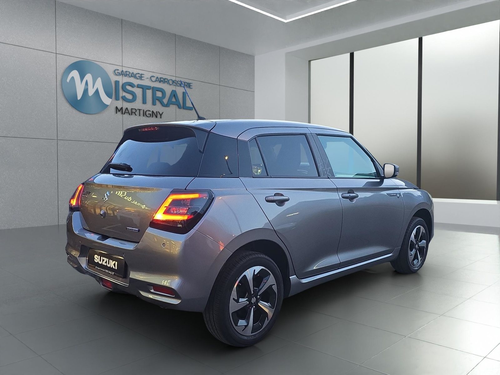 SUZUKI Swift 1.2 Sakura Top Hybrid 4x4, Mild-Hybrid Petrol/Electric, New car, Manual - 5