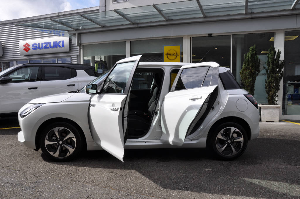 SUZUKI Swift 1.2 Sakura Top Hybrid, Hybride Léger Essence/Électricité, Voiture nouvelle, Automatique - 5