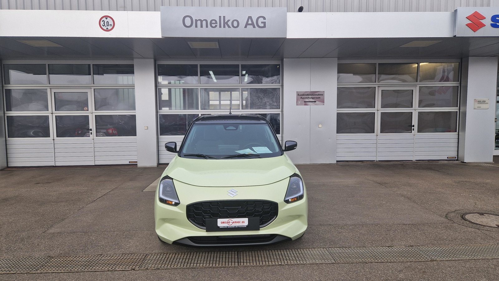 SUZUKI Swift 1.2 Sakura Top Hybrid