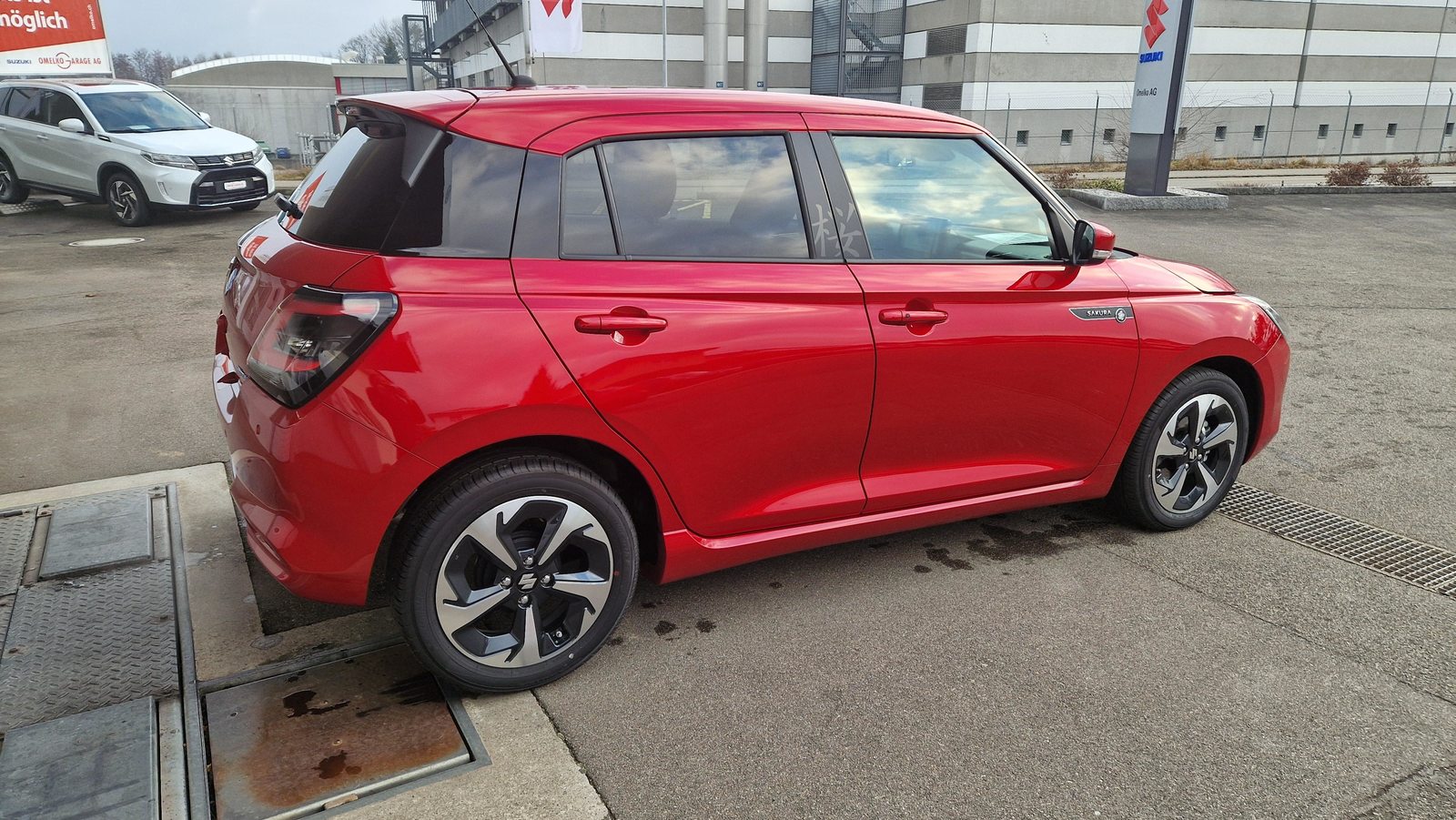 SUZUKI Swift 1.2 Sakura Top Hybrid, Hybride Léger Essence/Électricité, Voiture nouvelle, Automatique - 3
