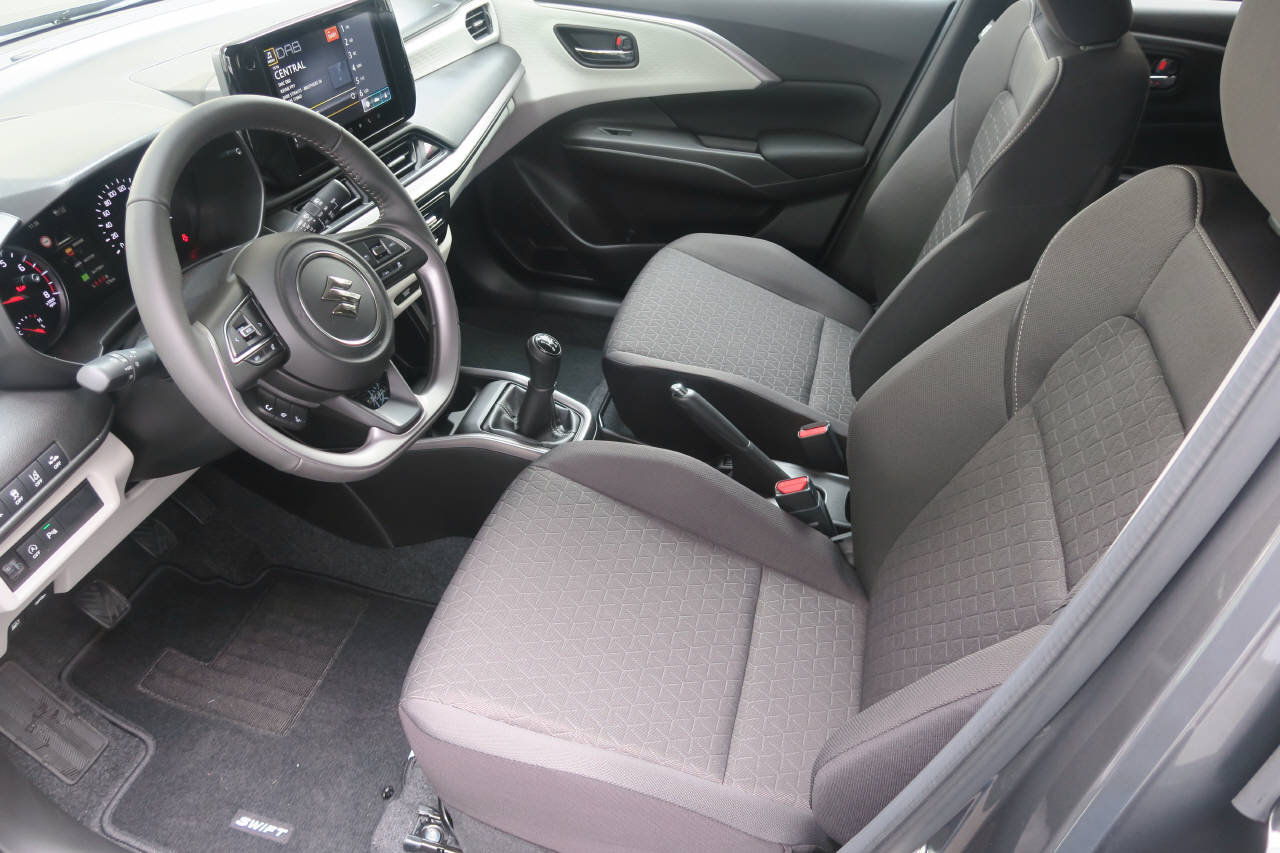 SUZUKI Swift 1.2 Sakura Top Hybrid 4x4, Mild-Hybrid Petrol/Electric, New car, Manual - 4