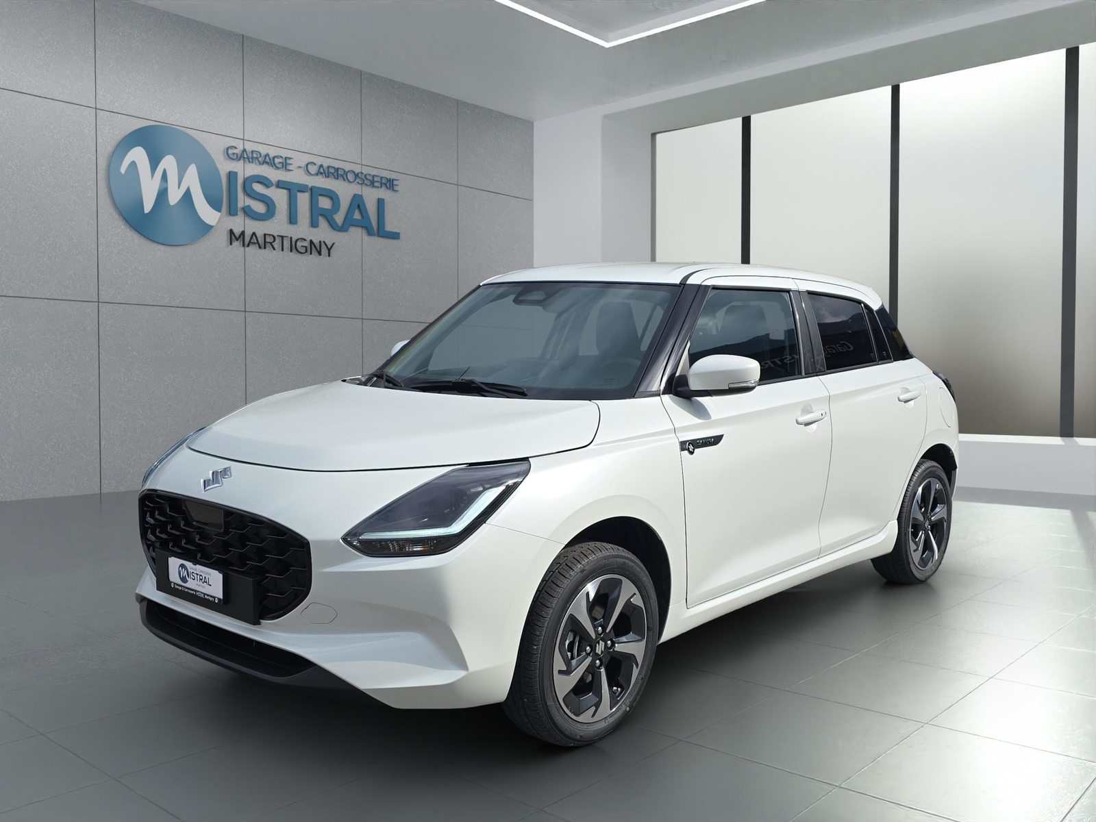 SUZUKI Swift 1.2 Sakura Top Hybrid 4x4