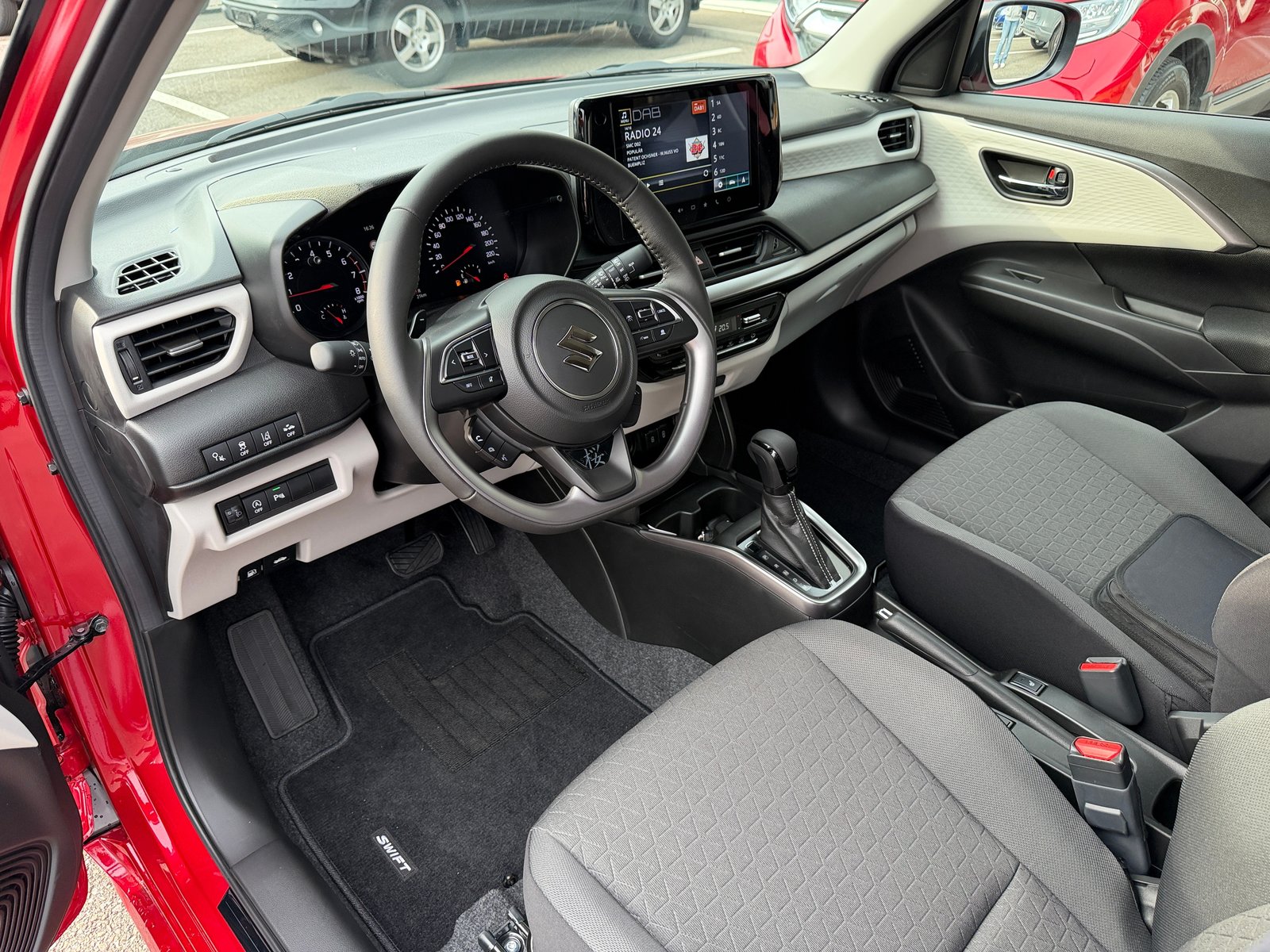 SUZUKI Swift 1.2 Sakura Top Hybrid CVT, Mild-Hybrid Petrol/Electric, New car, Automatic - 7