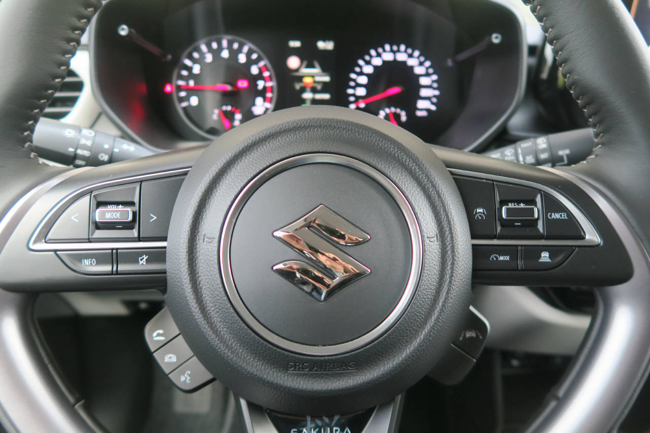 SUZUKI Swift 1.2 Sakura Hybrid 4x4, Mild-Hybrid Benzin/Elektro, Neuwagen, Handschaltung - 6