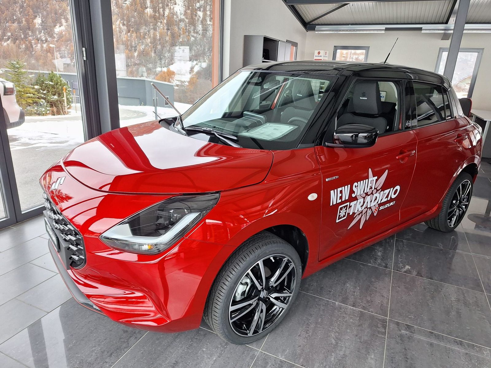 SUZUKI Swift 1.2 Tradizio Hybrid 4x4