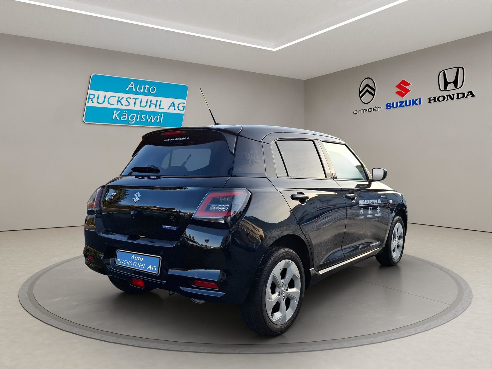 SUZUKI Swift 1.2 Tradizio Hybrid 4x4, Hybride Léger Essence/Électricité, Voiture nouvelle, Manuelle - 4