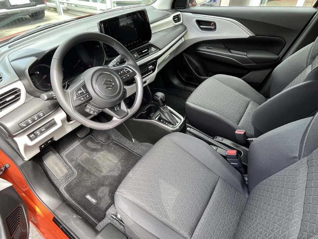 SUZUKI Swift 1.2 Sakura Top Hybrid, Hybride Leggero Benzina/Elettrica, Auto nuove, Automatico - 3