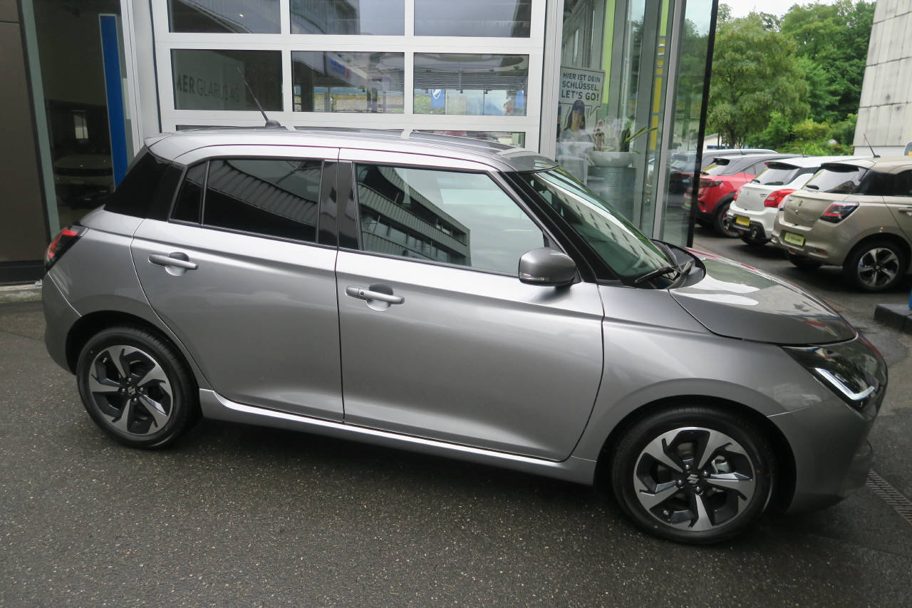SUZUKI Swift 1.2 Compact Top Hybrid CVT, Mild-Hybrid Benzin/Elektro, Neuwagen, Automatik - 2