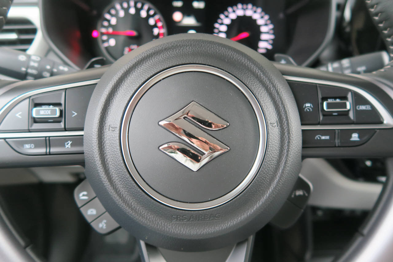 SUZUKI Swift 1.2 Compact Top Hybrid CVT, Mild-Hybrid Benzin/Elektro, Neuwagen, Automatik - 6