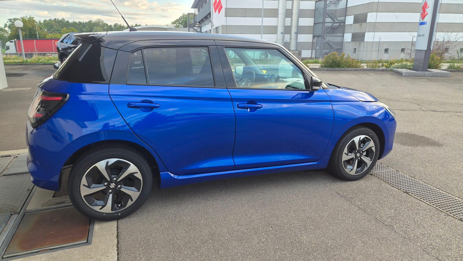 SUZUKI Swift 1.2 Compact Top Hybrid, Mild-Hybrid Benzin/Elektro, Neuwagen, Automatik - 3