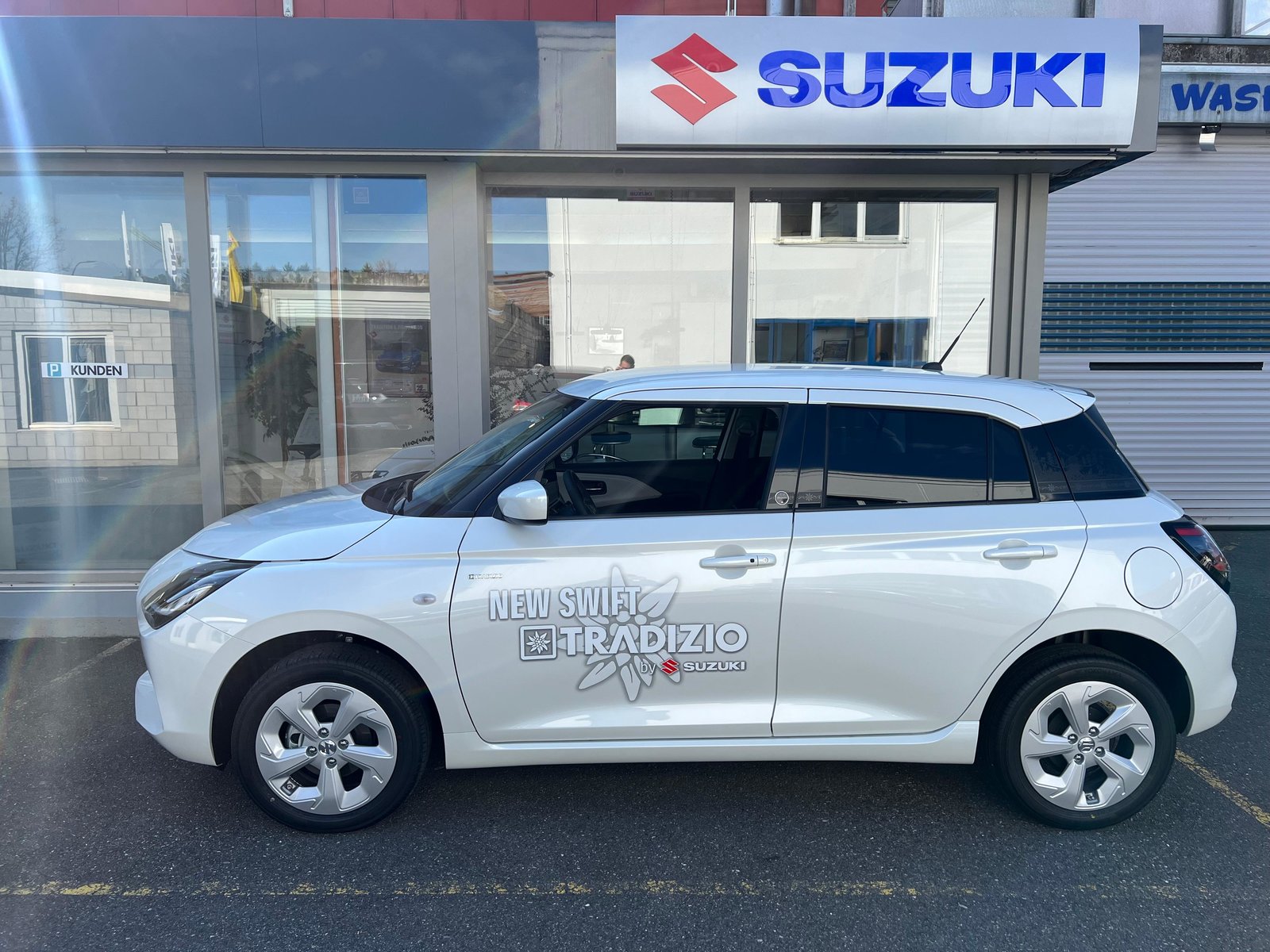 SUZUKI Swift 1.2 Tradizio Hybrid 4x4, Hybride Leggero Benzina/Elettrica, Auto nuove, Manuale - 2
