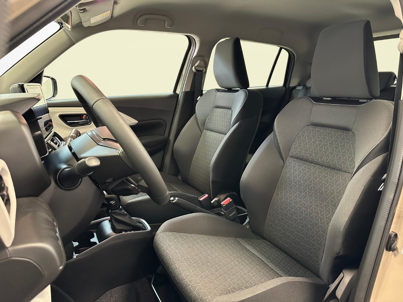 SUZUKI Swift 1.2 Sakura Hybrid, Mild-Hybrid Benzin/Elektro, Neuwagen, Automatik - 5