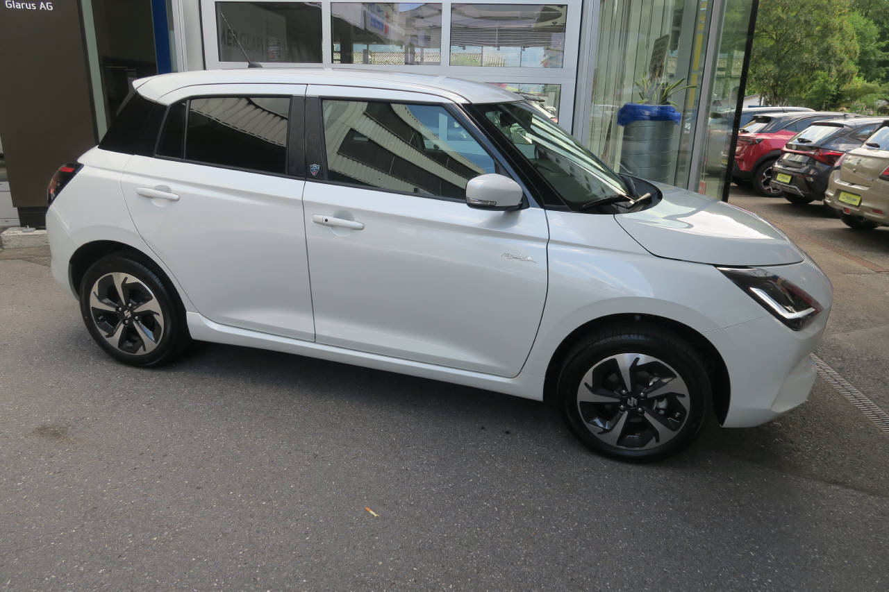 SUZUKI Swift 1.2 Piz Sulai Top Hybrid 4x4, Mild-Hybrid Petrol/Electric, New car, Manual - 2