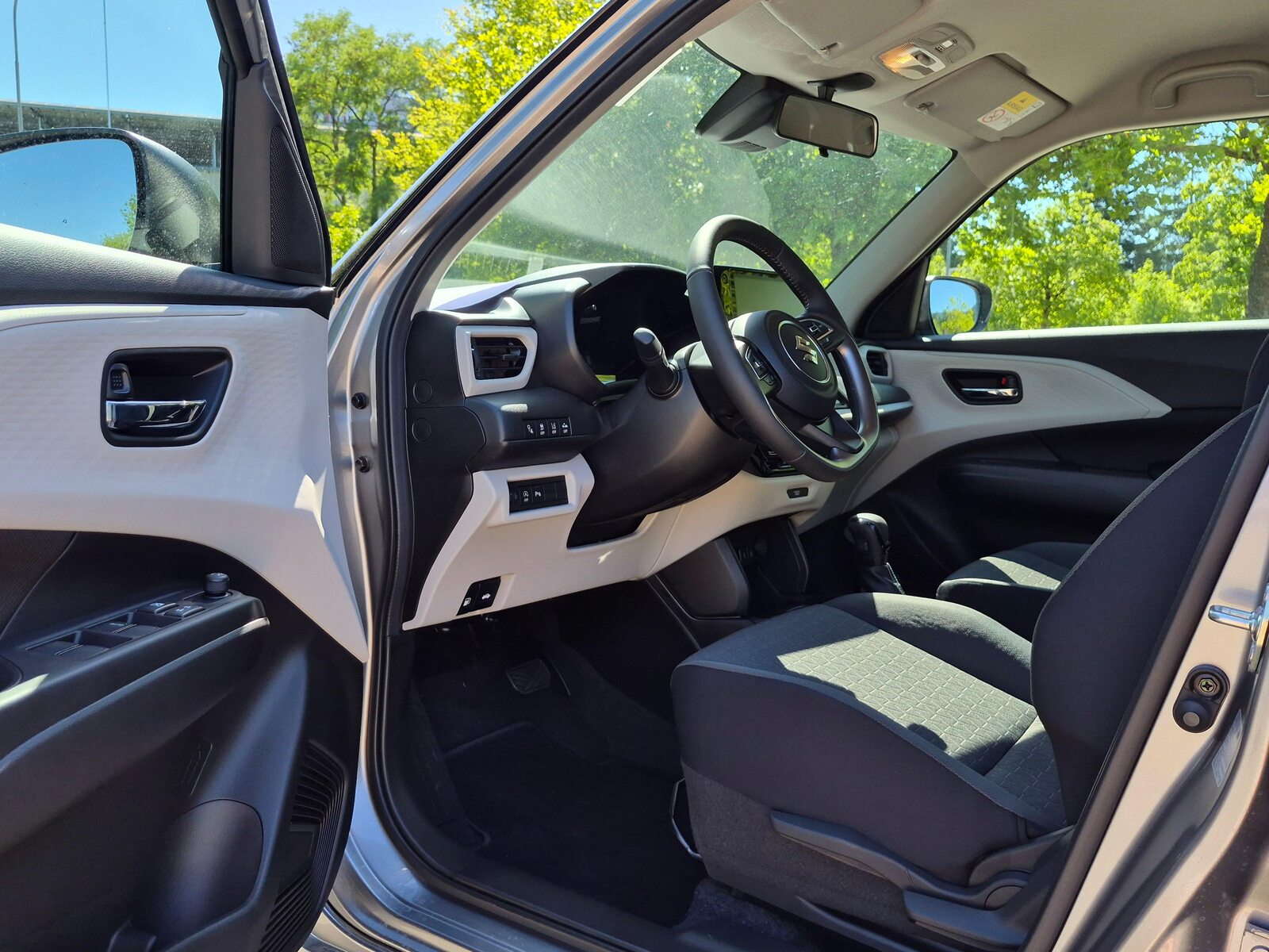 SUZUKI Swift 1.2 Compact+ Hybrid, Mild-Hybrid Benzin/Elektro, Neuwagen, Automatik - 5