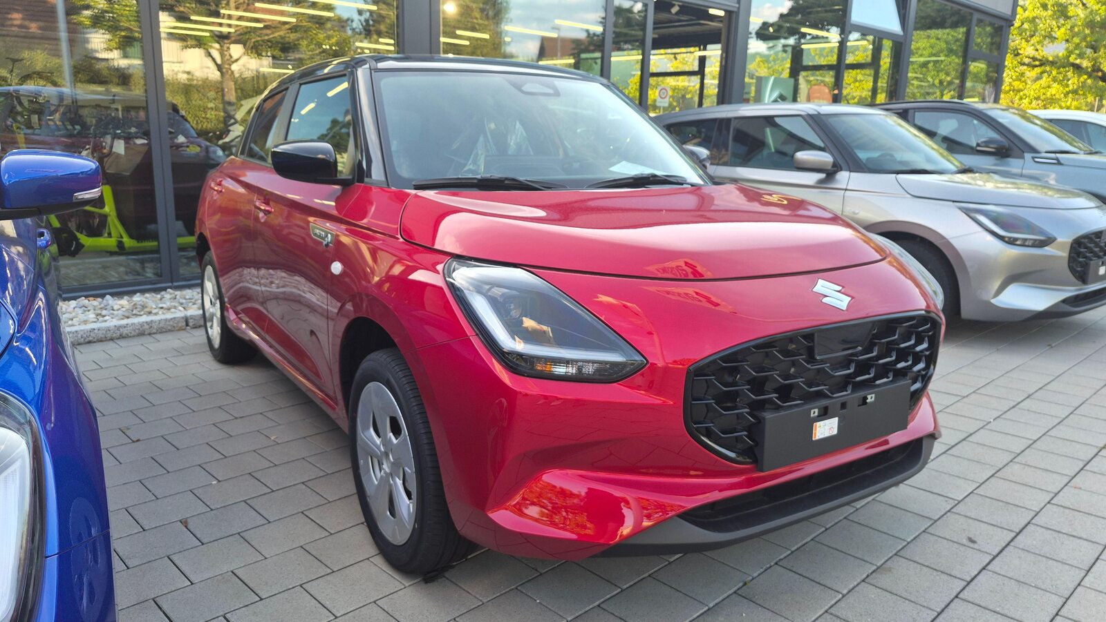 SUZUKI Swift 1.2 Sakura Hybrid 4x4, Mild-Hybrid Benzin/Elektro, Neuwagen, Handschaltung - 2