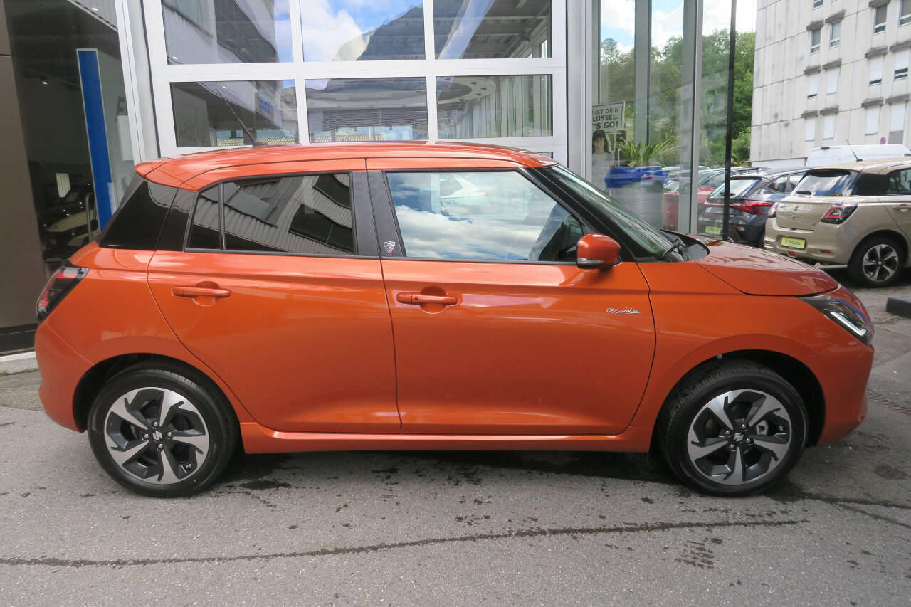 SUZUKI Swift 1.2 Piz Sulai Top Hybrid 4x4, Mild-Hybrid Petrol/Electric, New car, Manual - 2