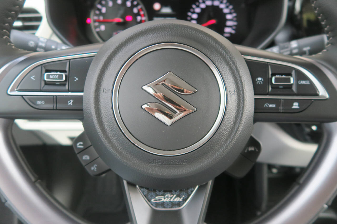 SUZUKI Swift 1.2 Piz Sulai Top Hybrid 4x4, Mild-Hybrid Petrol/Electric, New car, Manual - 6