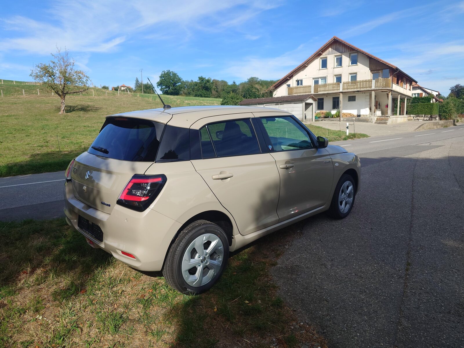 SUZUKI Swift 1.2 Piz Sulai Hybrid 4x4, Mild-Hybrid Petrol/Electric, New car, Manual - 3