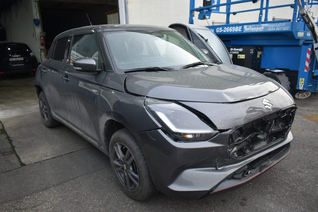SUZUKI 1.2 1st Edition Hybrid 4x4