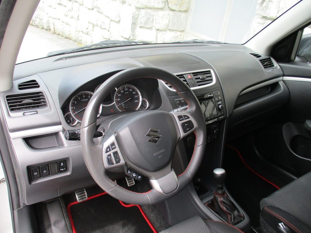 SUZUKI SWIFT 1.6 16V Sport, Petrol, Second hand / Used, Manual - 4
