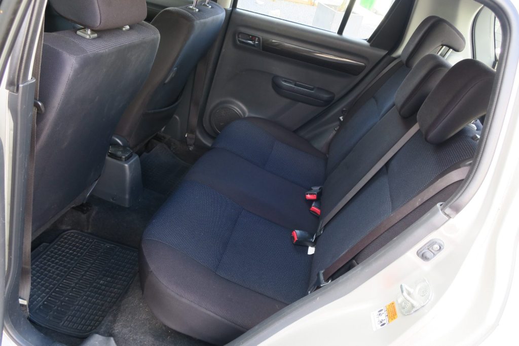 SUZUKI SWIFT 1.3 GL Top 4WD, Benzin, Occasion / Gebraucht, Handschaltung - 6