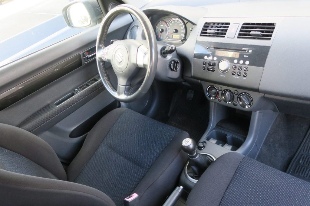 SUZUKI SWIFT 1.3 GL Top 4WD mit Klima, Essence, Occasion / Utilisé, Manuelle - 3