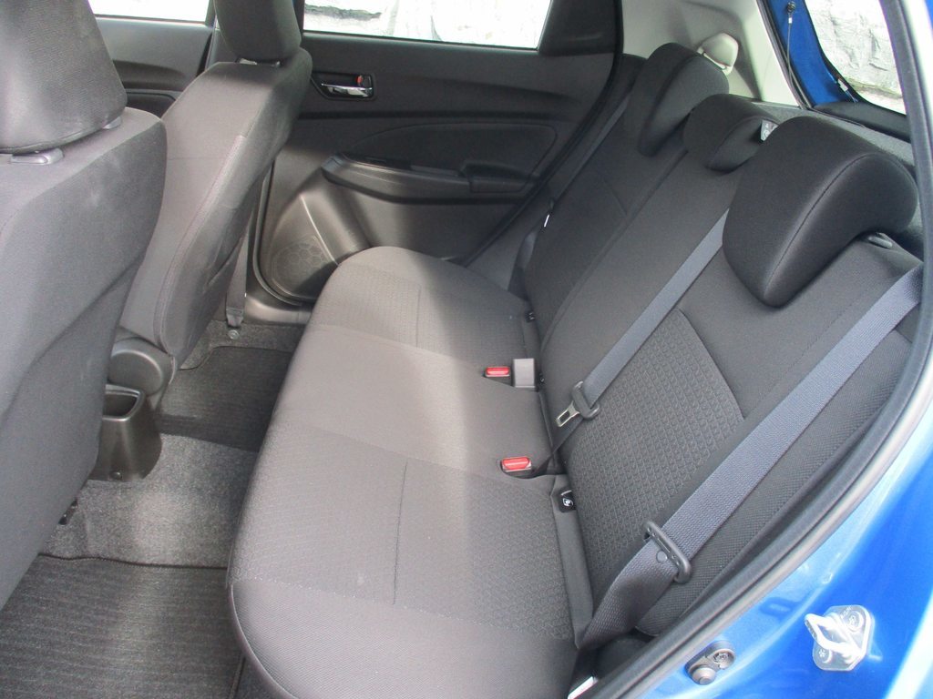 SUZUKI Swift 1.2 Compact Top Hybrid 4x4, Mild-Hybrid Benzin/Elektro, Occasion / Gebraucht, Handschaltung - 6