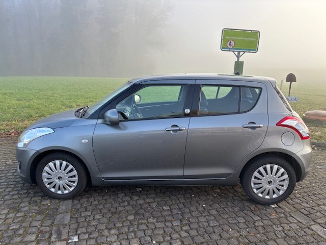 SUZUKI Swift 1.2 GL Indigo, Benzin, Occasion / Gebraucht, Automat - 4