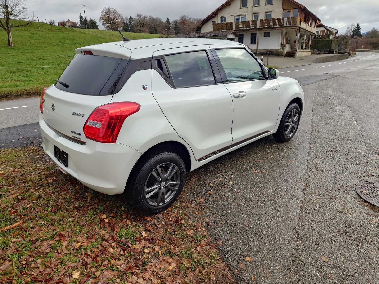 SUZUKI Swift 1.2 Piz Sulai Top Hybrid 4x4, Hybride Léger Essence/Électricité, Occasion / Utilisé, Manuelle - 4