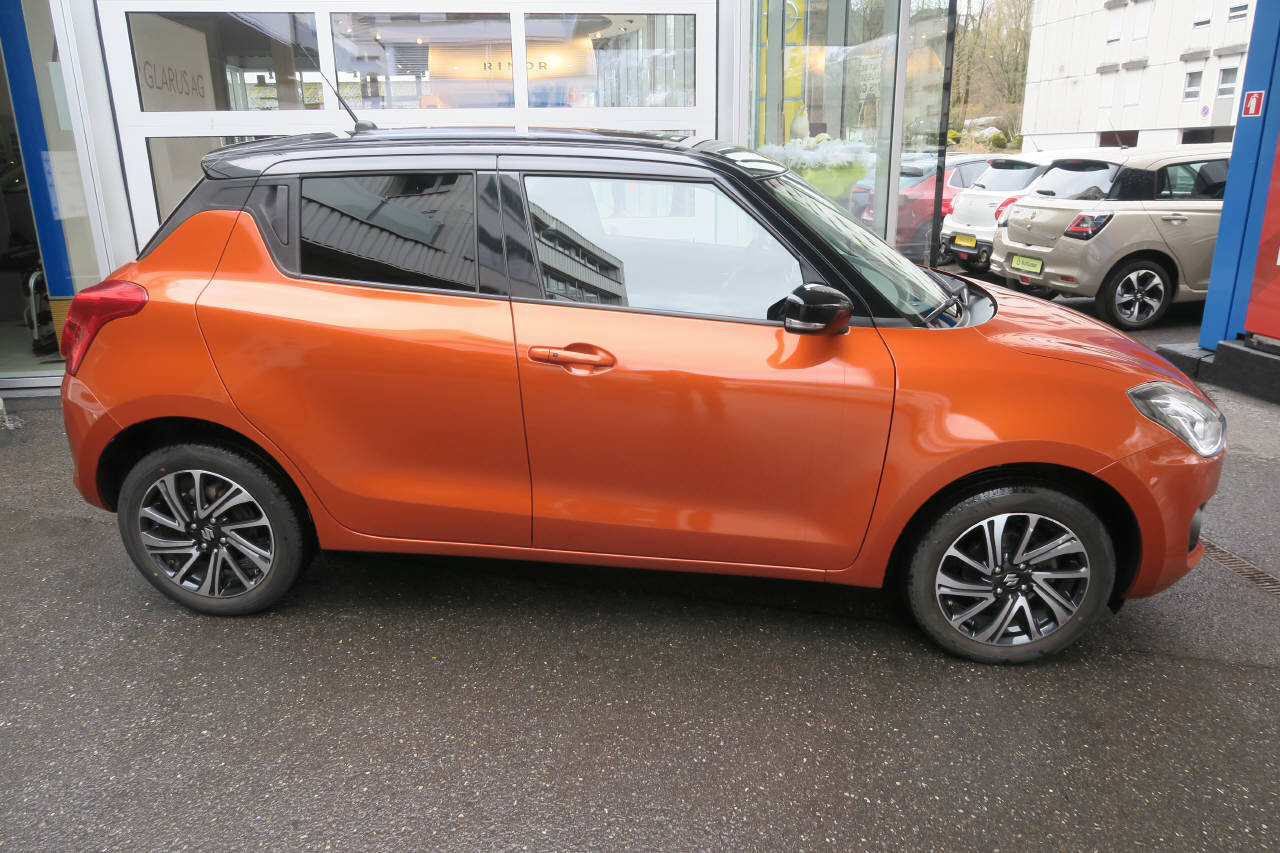 SUZUKI Swift 1.2 Compact Top Hybrid 4x4, Mild-Hybrid Petrol/Electric, Second hand / Used, Manual - 2