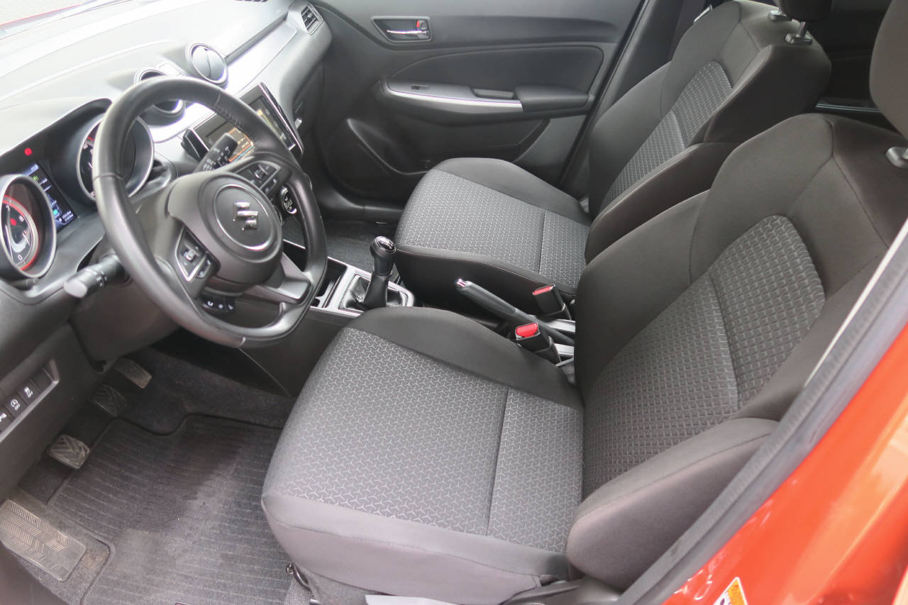 SUZUKI Swift 1.2 Compact Top Hybrid 4x4, Mild-Hybrid Petrol/Electric, Second hand / Used, Manual - 4