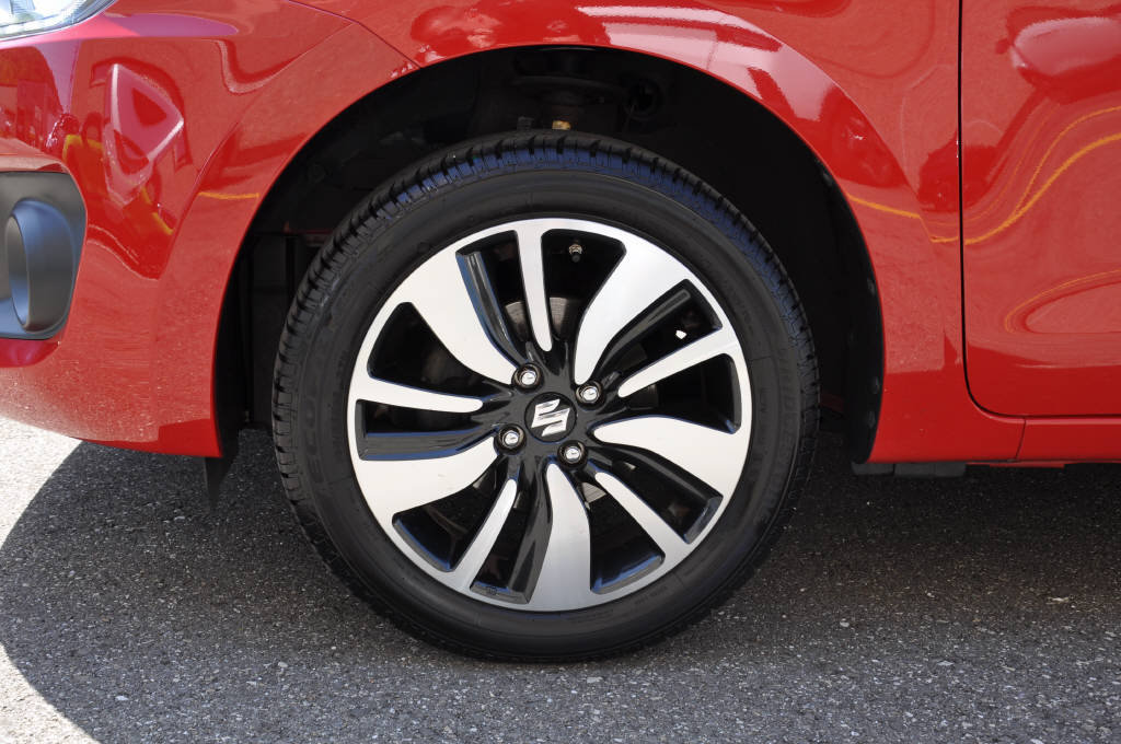 SUZUKI Swift 1.2 Sergio Cel. Top Hybrid 4x4, Mild-Hybrid Petrol/Electric, Second hand / Used, Manual - 5