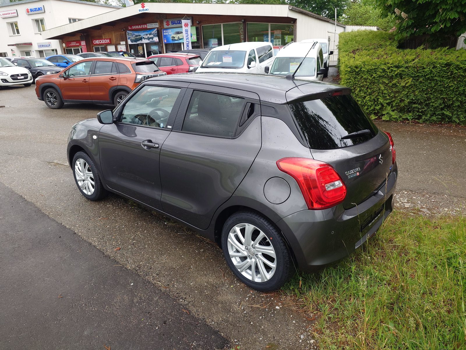 SUZUKI Swift 1.2 Compact+ Hybrid, Mild-Hybrid Petrol/Electric, Second hand / Used, Automatic - 4