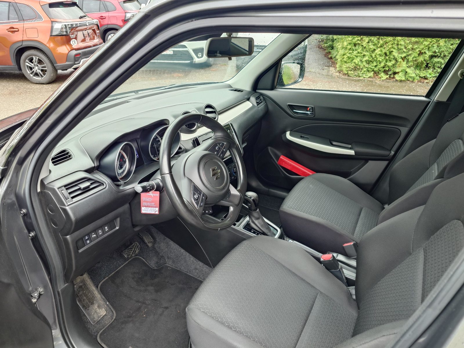 SUZUKI Swift 1.2 Compact+ Hybrid, Mild-Hybrid Petrol/Electric, Second hand / Used, Automatic - 5