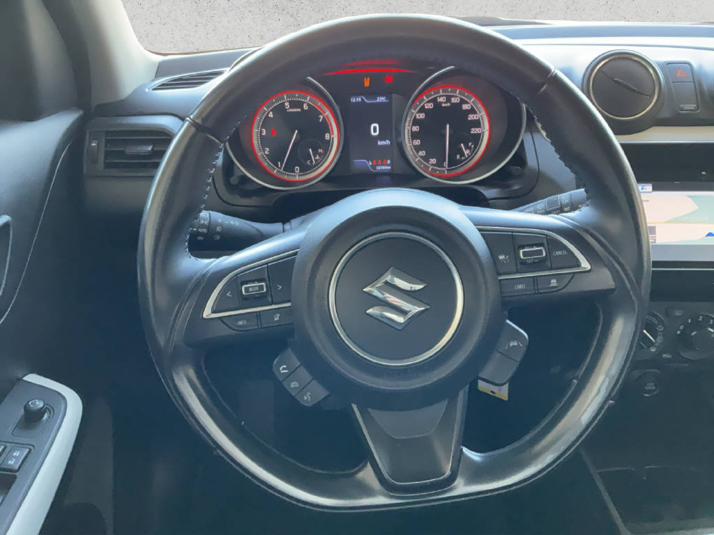 SUZUKI Swift 1.2 Compact+ Hybrid, Hybride Léger Essence/Électricité, Occasion / Utilisé, Manuelle - 7