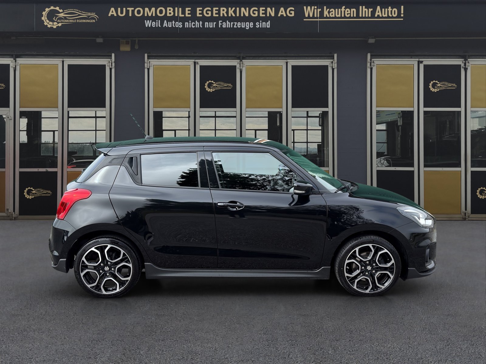 SUZUKI Swift 1.4 T Sport Compact Top Hybrid, Mild-Hybrid Petrol/Electric, Second hand / Used, Manual - 4