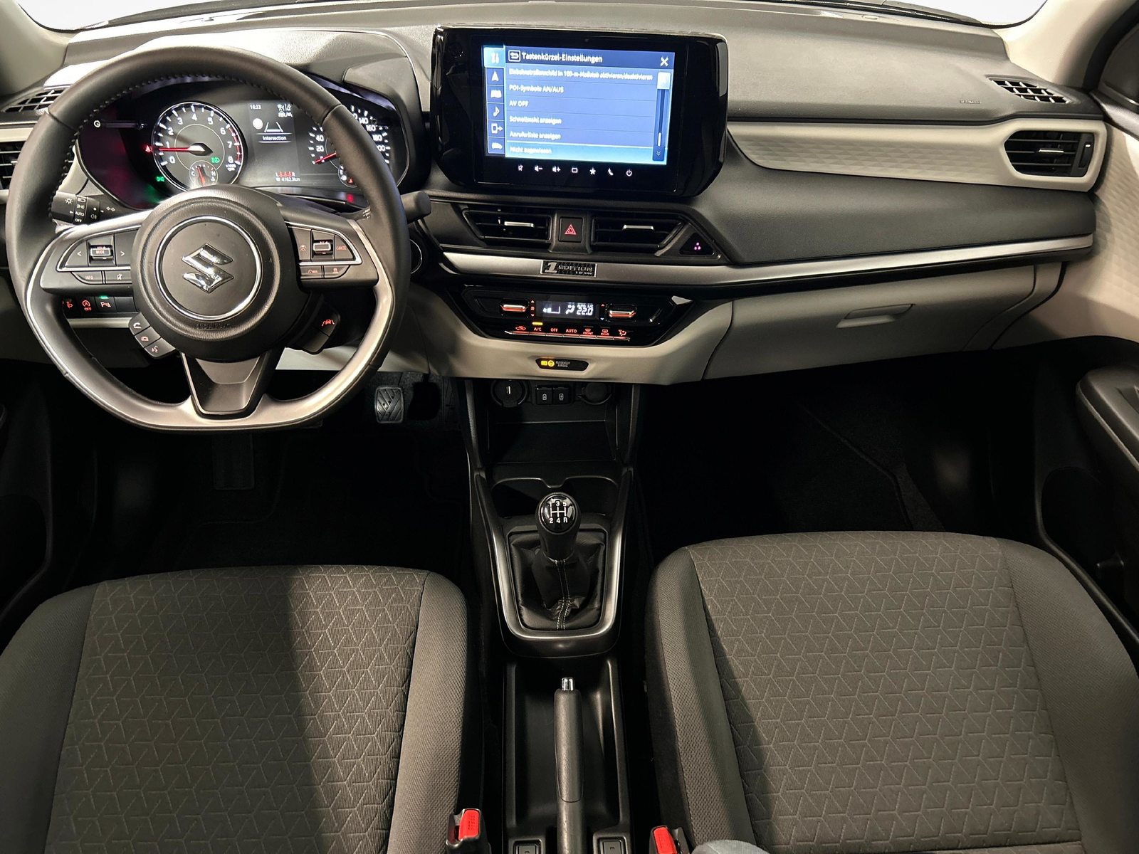 SUZUKI Swift 1.2 1st Edition Top Hybrid 4x4, Mild-Hybrid Petrol/Electric, Second hand / Used, Manual - 7