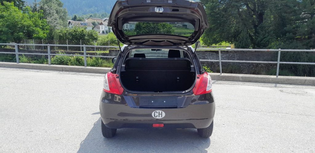 SUZUKI SWIFT 1.2 Piz Sulai 4x4, Benzin, Occasion / Gebraucht, Handschaltung - 7