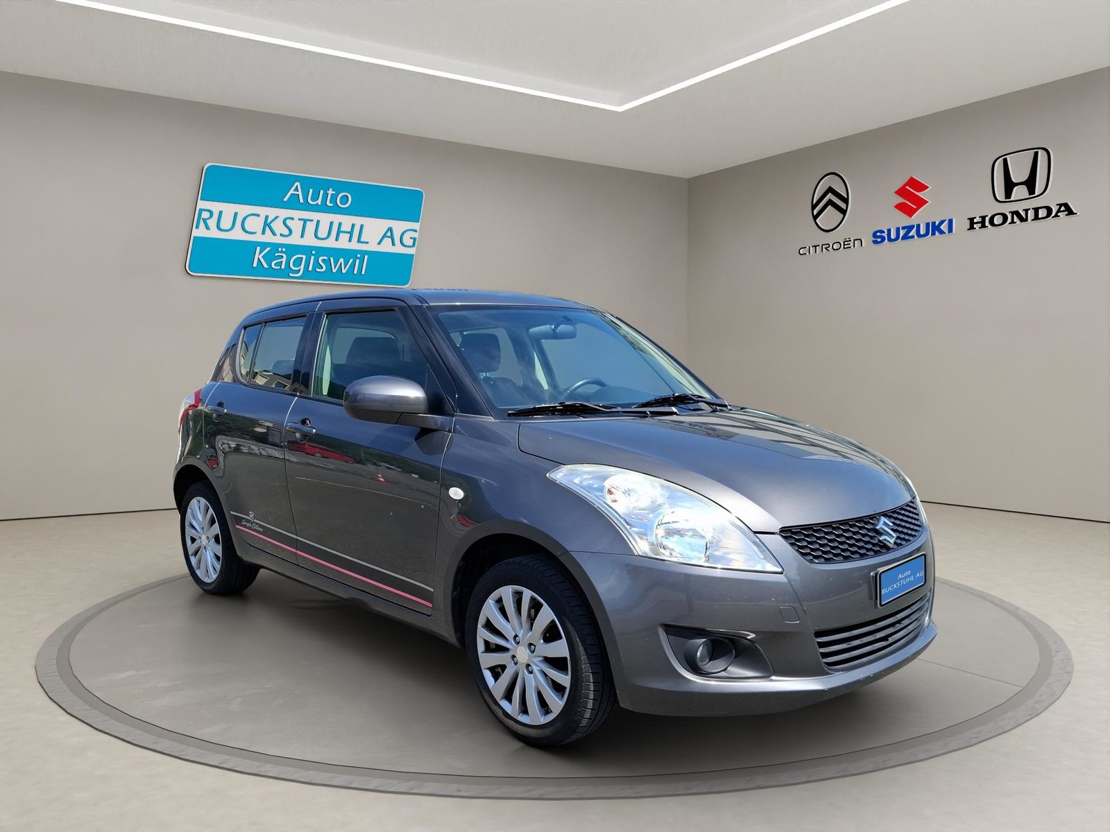 SUZUKI Swift 1.2 GL Top Sergio Cellano 4x4, Petrol, Second hand / Used, Manual - 2